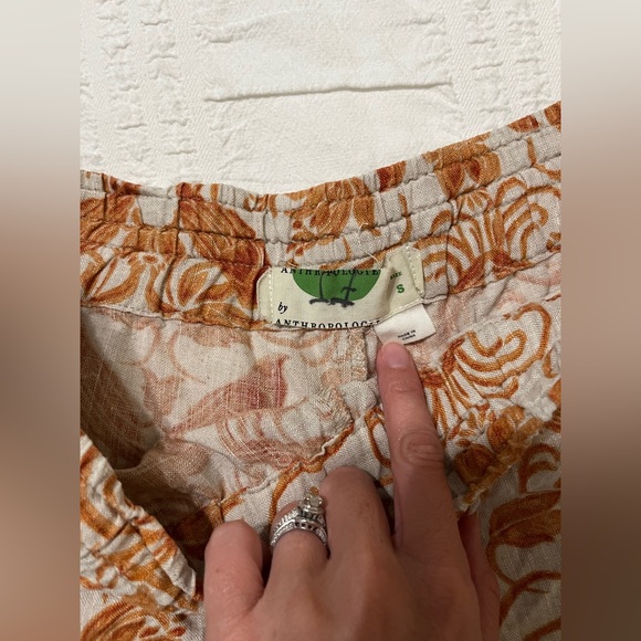 Anthropologie Tan and Brown Patterned Cargo Shorts - Picture 2 of 3